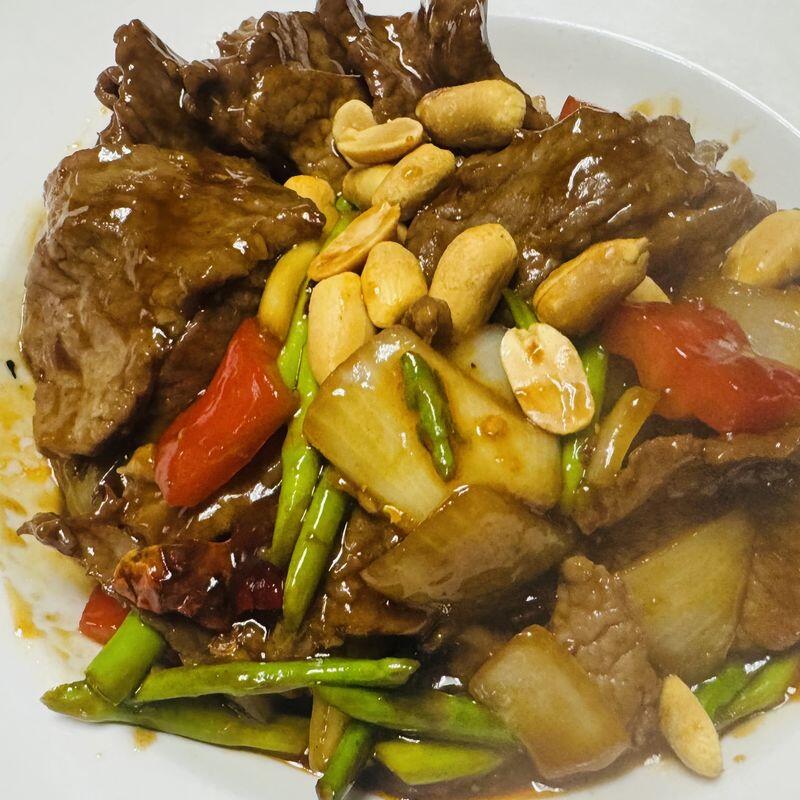 (Lunch).Kung Pao Beef (Spicy)