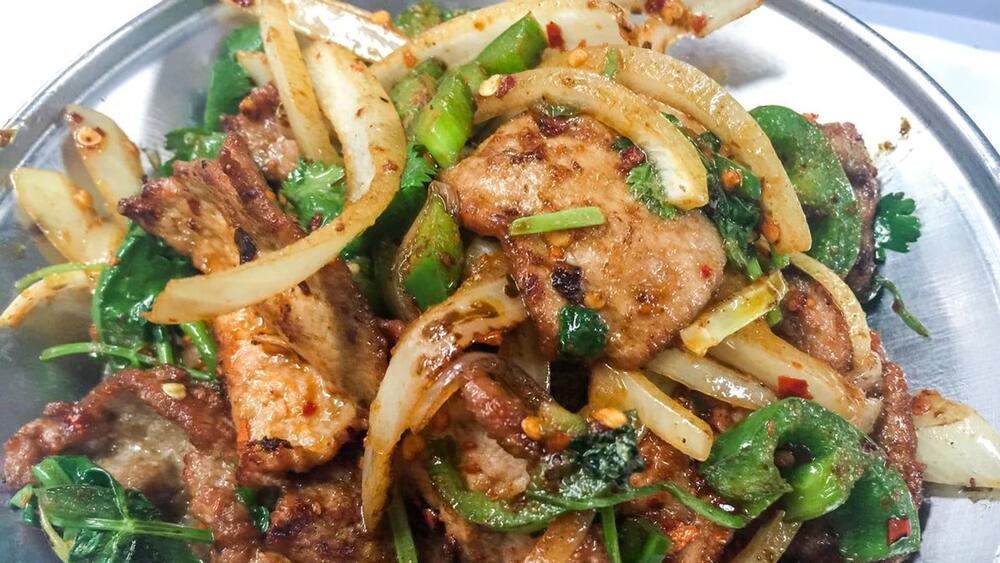 L10. Beef with Onion & Chili Pepper (Lunch)