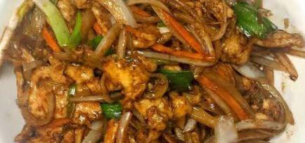 L11. Chicken with Scallion&Onion on Hot Iron Plate (Lunch)