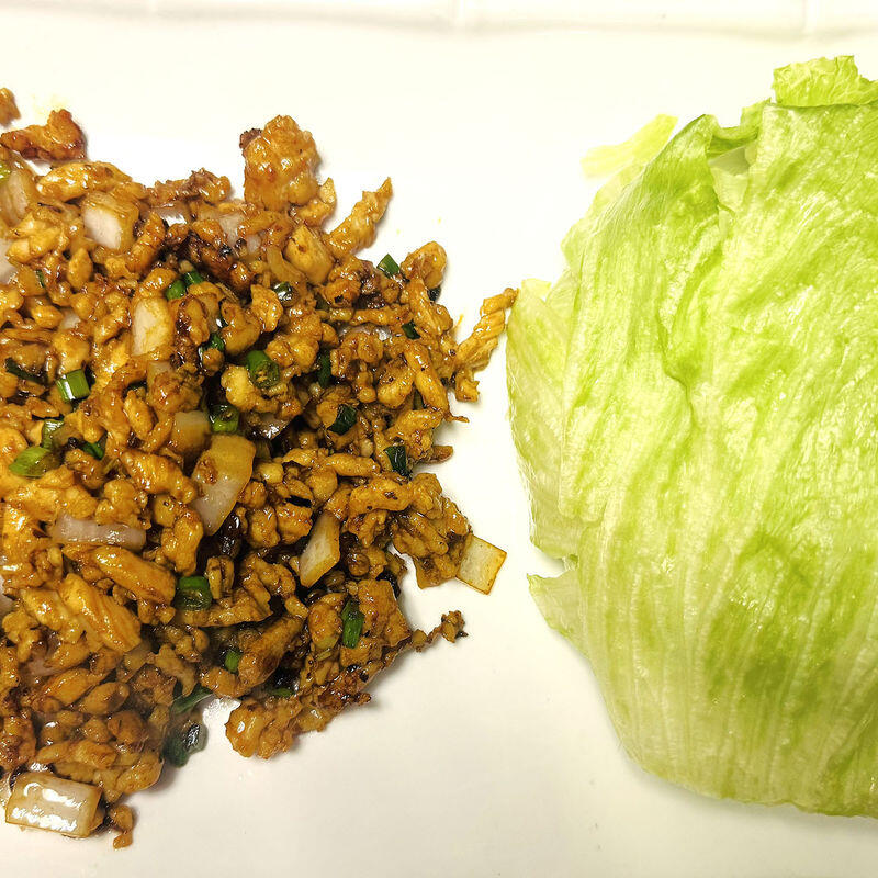 13. Minced Chicken Lettuce Wrap (Spicy)