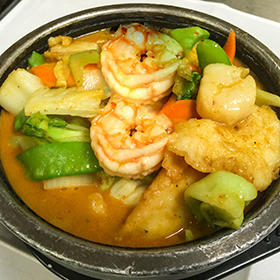 Seafood In Stone Pot